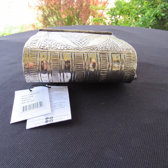 St. Xavier Monro Geometric Gold & Silver Metal Bag - Picture 5 of 8